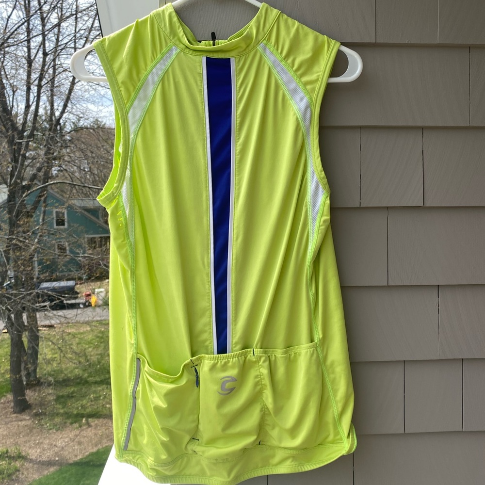Women’s Cannondale Biking Shirt